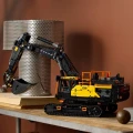 LEGO Klocki Technic 42215 Koparka Volvo EC500 Hybrid