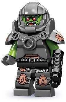 LEGO mini figurka SERIA 9 MŚCICIEL 71000